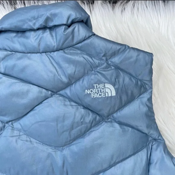 The North Face Women’s Blue 550 Down Filled Quilted Puffer Vest XS - Picture 4 of 11